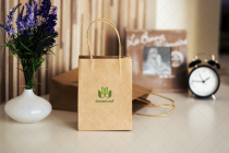Simple Green Leaf Logo Screenshot 2